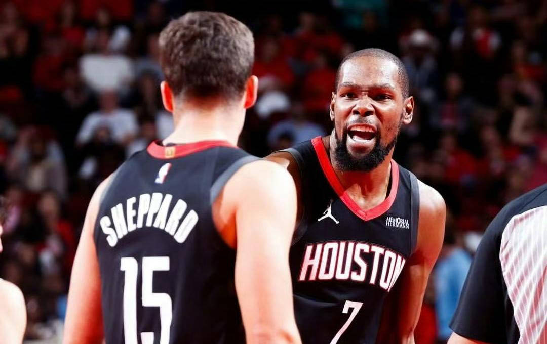 7球3助攻，吉拉西本赛季13场比赛直接参与10球（吉拉西本季13战造10球：7球+3助攻）