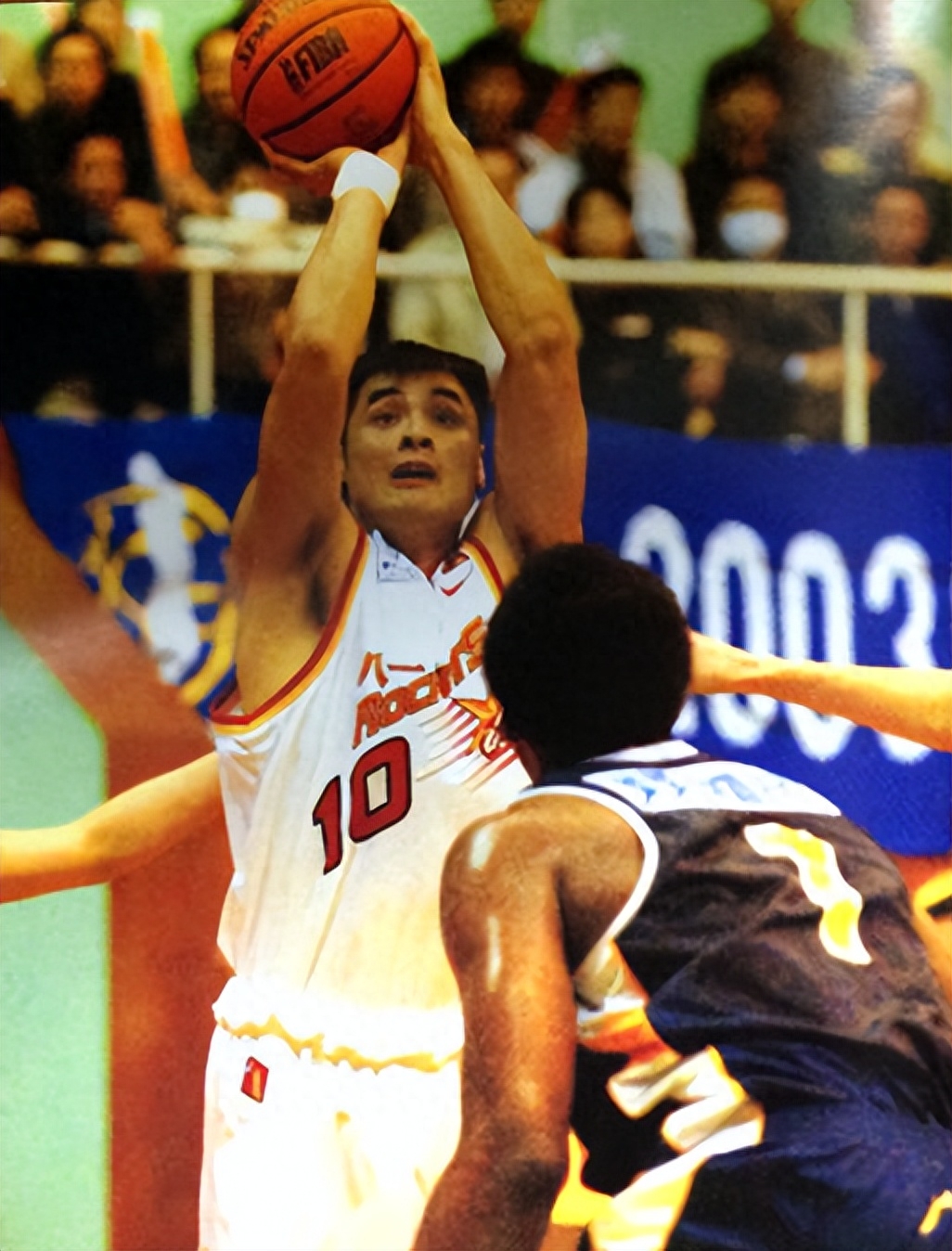 里程碑，36岁中场池忠国已为国安出战200场（池忠国36岁达成里程碑：为国安出战第200场）