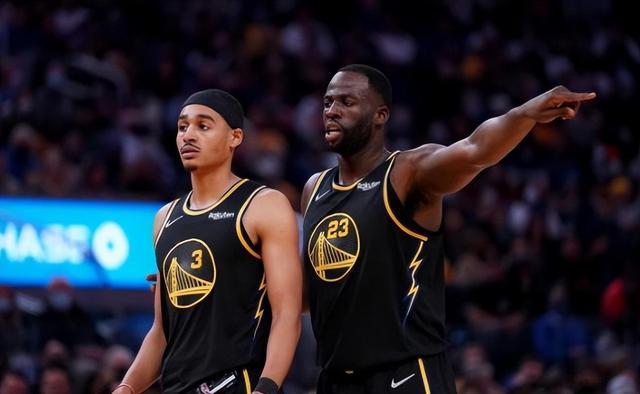 官方：26岁的前比利时国脚、国米旧将范赫斯登退役（官宣：26岁前比利时国脚、国米旧将范赫斯登宣布退役）