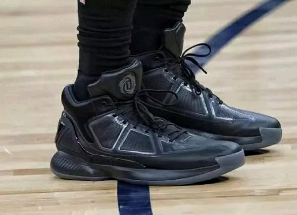 科贝：贝林厄姆肌肉疲劳，能否出战奥林匹亚科斯存疑（科贝：贝林厄姆遭肌肉疲劳，出战奥林匹亚科斯成疑）