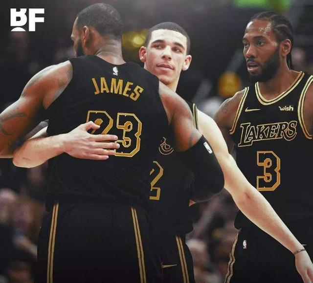 苏亚雷斯：在很多事情上我并不是榜样，我知道也接受这一点（苏亚雷斯：在许多方面我称不上榜样，这一点我明白并已接受）