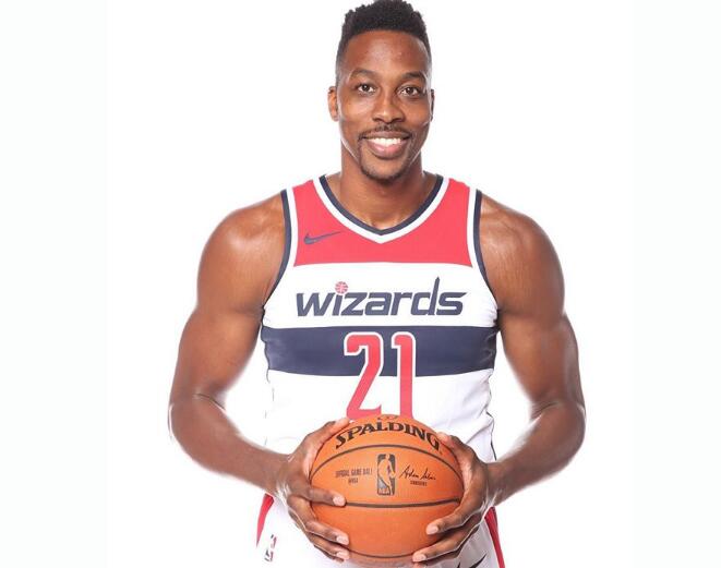 “苏超番外篇”，南京VS苏州足球对抗赛已有超5000人预约看球（苏超特别场：南京对苏州足球对决，预约观赛人数突破5000）