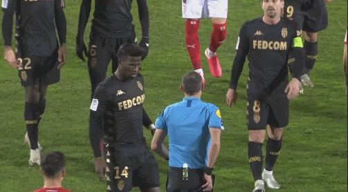 云南玉昆中场张宇峰：祝愿老东家长春亚泰早日重返中超（云南玉昆中场张宇峰祝福老东家长春亚泰：期待尽快重回中超）