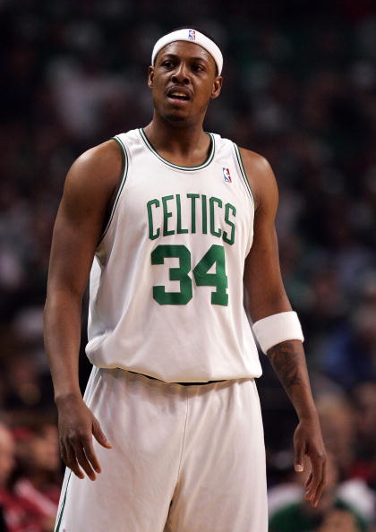 荷兰日本交锋史：荷兰2胜1平保持不败，南非世界杯斯内德制胜（荷兰对日本往绩占优：2胜1平不败，南非世界杯斯内德打进制胜球）